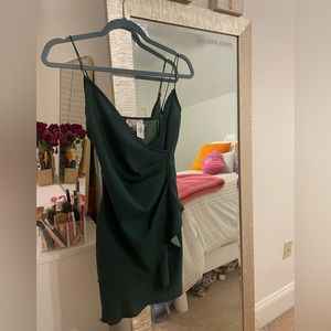 Hunter Green Semi Dress — perf for semi formals + homecomings + weddings :)